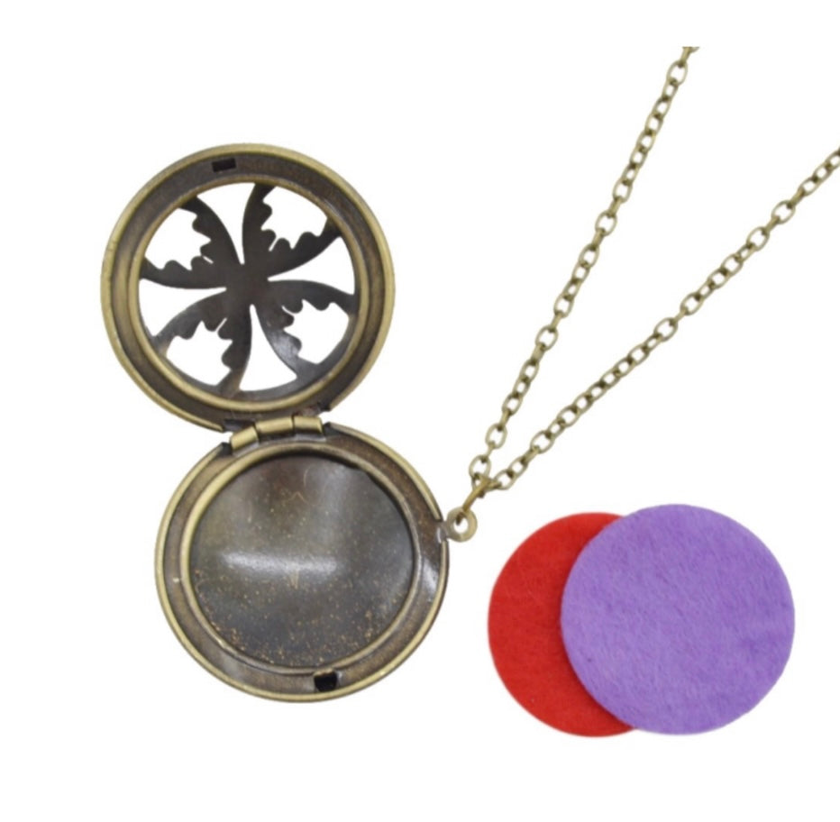 Brand New Antiqued Bronze Filigree Aromatherapy Diffuser Scent Locket Necklace with Mini Scent