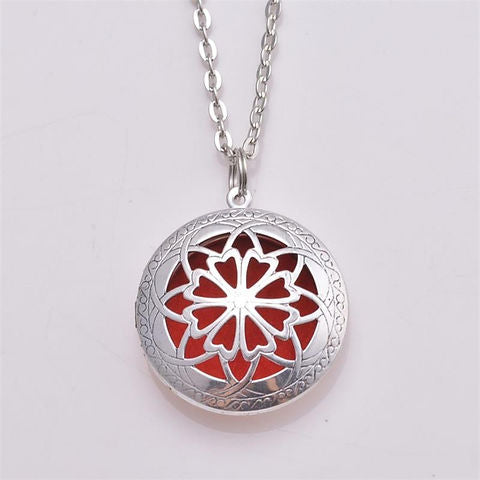 Brand New Antiqued Silver Aromatherapy Diffuser Scent Locket Necklace with Mini Scent